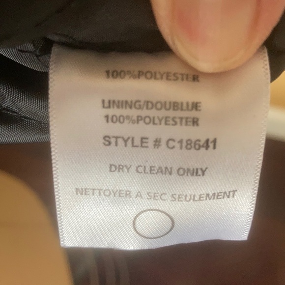 Exquisite Tapestry Coat - Picture 15 of 16